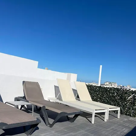 Beautiful 3br Triplex Penthouse With Hot-tub By 360 Estates * Gzira