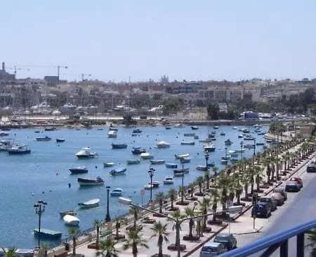 Beautiful 3br Triplex Penthouse With Hot-tub By 360 Estates Lejlighed