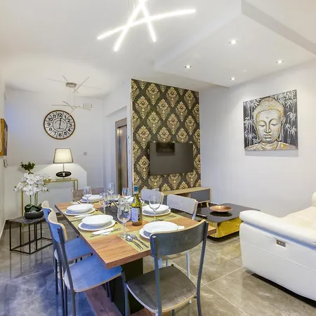 Beautiful 3br Triplex Penthouse With Hot-tub By 360 Estates * Gzira