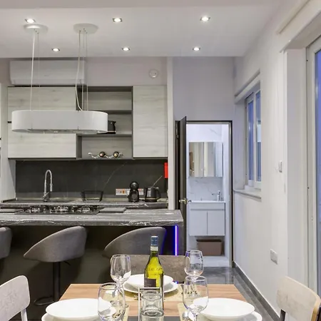 Lejlighed Beautiful 3br Triplex Penthouse With Hot-tub By 360 Estates Gzira