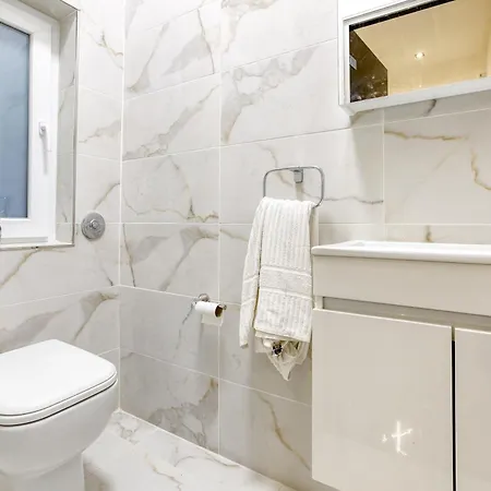 Lejlighed Beautiful 3br Triplex Penthouse With Hot-tub By 360 Estates