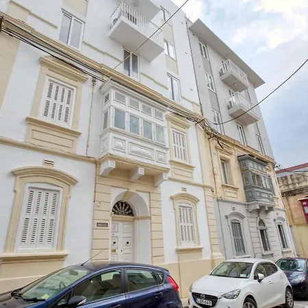 Daire Beautiful 3br Triplex Penthouse With Hot-tub By 360 Estates