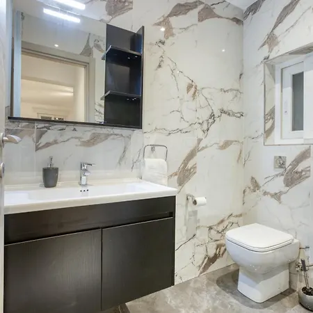 Apartment Beautiful 3br Triplex Penthouse With Hot-tub By 360 Estates Gzira